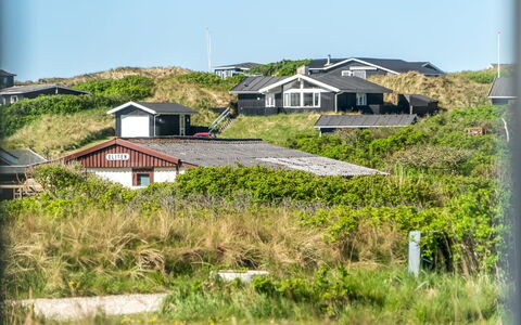 Ralf - 300M from the Sea: Schwimmbad, Gartenmöbel, Möbel, Resort, Flagstone, Eco Hotel, Schatten, Stuhl, Freizeit, Estate