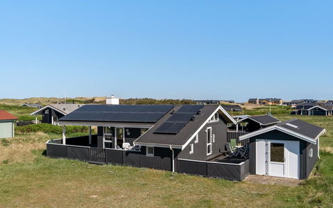 Ralf - 300M from the Sea: Schwimmbad, Gartenmöbel, Möbel, Resort, Flagstone, Eco Hotel, Schatten, Stuhl, Freizeit, Estate