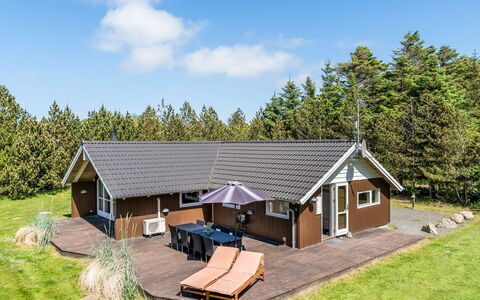 Gottfrede - 600M from the Sea: 