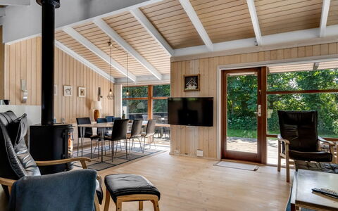 Paulette - 450M from the Sea: Interior Design, Flooring, Holz, Möbel, Fussboden, Decke, Holzboden, Zimmer, Wohnzimmer, Zuhause