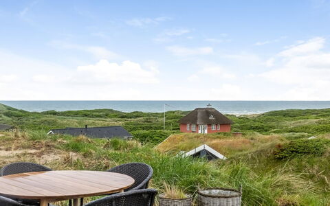Eelin - 275M from the Sea: Dach, Haus, Zuhause, Hütte, Abstellgleis, Estate, Auffahrt, Gartenbauten, Garten, Schuppen
