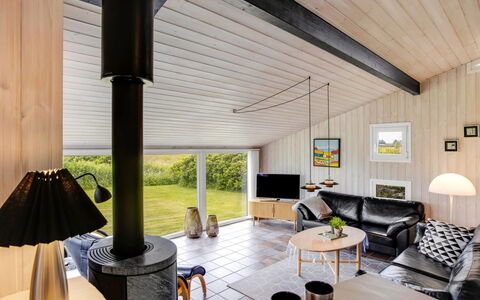 Tinja - 700M from the Sea: Interior Design, Decke, Flooring, Wohnzimmer, Fussboden, Möbel, Zuhause, Couch, Zimmer
