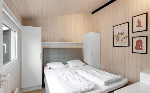 Tinja - 700M from the Sea: Bett, Schlafzimmer, Interior Design, Fussboden, Flooring, Möbel, Holz, Bettdecke, Decke, Bedding