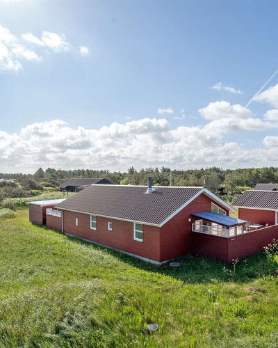 Karlsson - 500M from the Sea
