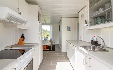 Demus - 900M from the Sea: Flooring, Küche, Interior Design, Fussboden, Decke, Countertop, Cabinetry, Küchengerät, Hartholz, Holzboden