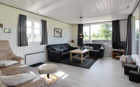 Demus - 900M from the Sea: Flooring, Holz, Interior Design, Fussboden, Möbel, Decke, Couch, Wohnzimmer, Zuhause, Holzboden