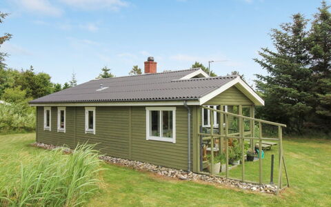 Ele - 900M from the Sea: Haus, Zuhause, Tür, Dach, Hütte, Estate, Garten, Schatten, Abstellgleis, Garten