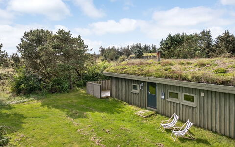 Aiva - 1.5Km from the Sea: Möbel, Interior Design, Stuhl, Flooring, Tabelle, Resort, Fussboden, Decke, Zimmer, Eco Hotel