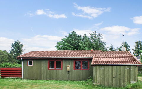 Greet - 700M from the Sea: Dach, Haus, Zuhause, Hütte, Abstellgleis, Estate, Auffahrt, Gartenbauten, Garten, Schuppen