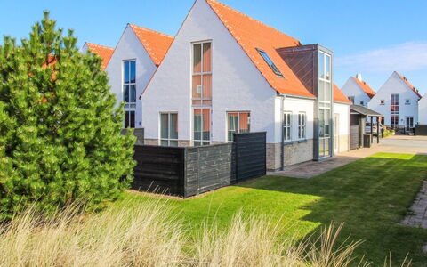 Gisken - 600M from the Sea: Dach, Haus, Wohngebiet, Zuhause, Estate, Hütte, Design