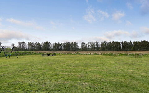 Ina - 1.2Km from the Sea: Himmel, Blau, Gras, Natürlichen Umgebung, Grün, Wiese, Einfach, Feld, Weide, Ökoregion