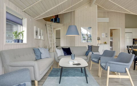 Ina - 1.2Km from the Sea: Möbel, Interior Design, Flooring, Holz, Fussboden, Wohnzimmer, Zuhause, Couch, Decke, Stuhl