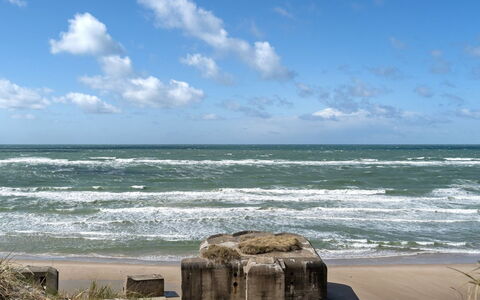 Abbie - 10M from the Sea: Himmel, Blau, Gewässer, Natürlichen Umgebung, Wolke, Horizont, Küste, Meer, Küsten Und Ozeanische Forms