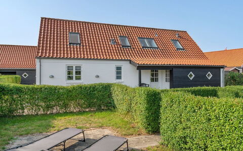 Pelagija - 900M from the Sea: Dach, Haus, Zuhause, Hütte, Estate, Bauernhaus, Rasen, Garten, Abstellgleis, Landscaping