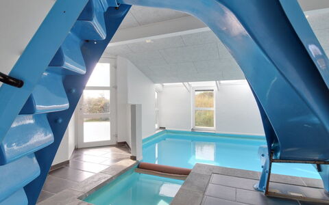 Marlie - 600M from the Sea: Möbel, Interior Design, Stuhl, Flooring, Tabelle, Resort, Fussboden, Decke, Zimmer, Eco Hotel