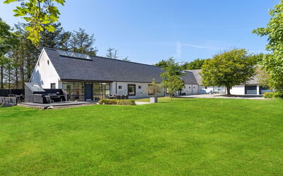 Thilo - 2.3Km from the Sea