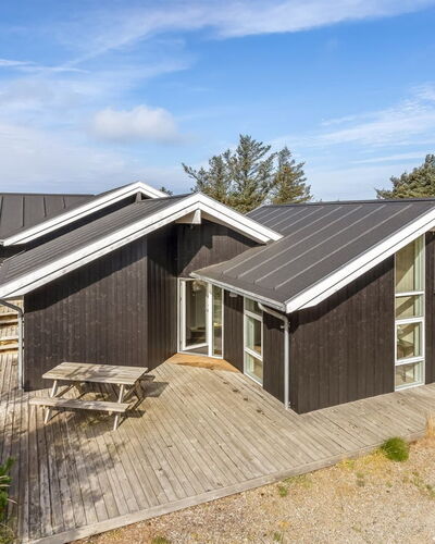 Elna - 400M from the Sea
