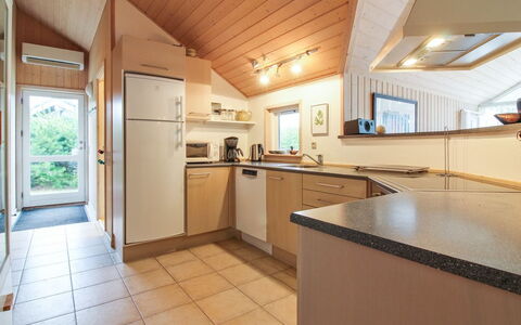 Synnöve - 550M from the Sea: Interior Design, Küche, Flooring, Countertop, Holz, Decke, Fussboden, Möbel, Major Appliance, Cabinetry