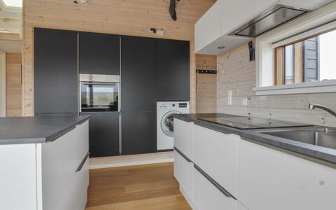 Tuire - 250M from the Sea: Küche, Countertop, Flooring, Holz, Cabinetry, Interior Design, Küchengerät, Fussboden, Decke, Haushaltsgerät