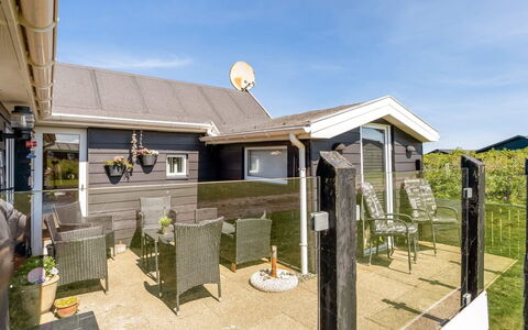 Telse - 375M from the Sea: Pflanzengemeinschaft, Sonnenlicht, Krautige Pflanze, Garten, Plantage, Landwirtschaft, Bauernhof
