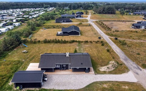 Mayke - 900M from the Sea: Decke, Flooring, Interior Design, Fussboden, Verbundwerkstoff, Möbel, Resort, Hotel, Design, Daylighting