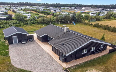 Mayke - 900M from the Sea: Decke, Flooring, Interior Design, Fussboden, Verbundwerkstoff, Möbel, Resort, Hotel, Design, Daylighting