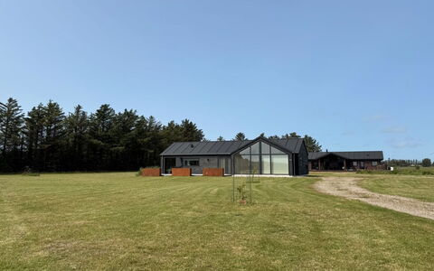 Arlina - 1.5Km from the Sea: Holz, Zuhause, Veranda, Deck, Hartholz, Dach, Holzbeize, Holzboden, Eco Hotel