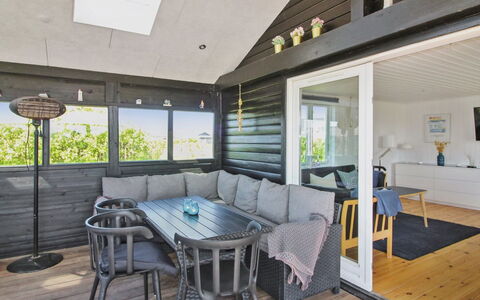 Nehat - 300M from the Sea: Holz, Flooring, Möbel, Fussboden, Holzboden, Interior Design, Decke, Zuhause, Hartholz, Planke