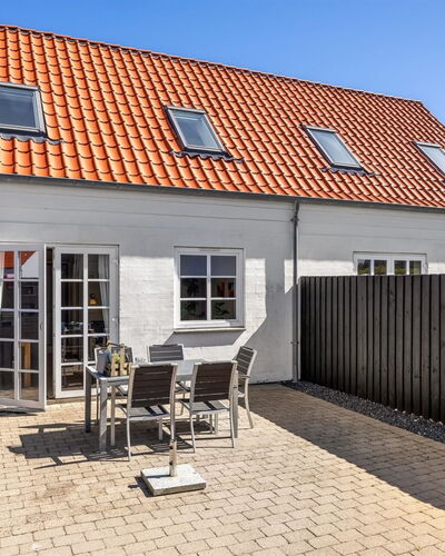 Frænde - 600M from the Sea