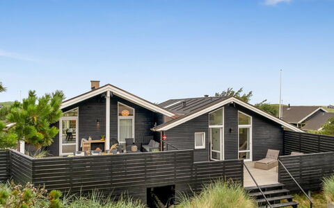 Aija - 375M from the Sea: 