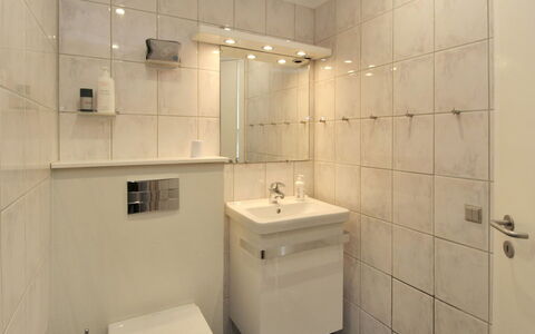 Lenaya - 75M from the Sea: Badezimmer, Armatur, Interior Design, Wand, Flooring, Bad Sink, Fussboden, Sinken, Toilette, Zapfhahn