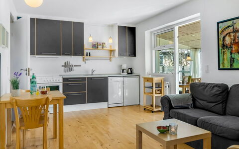 Adla - 450M from the Sea: Möbel, Flooring, Interior Design, Holz, Decke, Fussboden, Küche, Zimmer, Tabelle, Holzboden