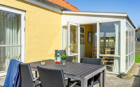 Adla - 450M from the Sea: Tür, Möbel, Stuhl, Veranda, Gartenmöbel, Schatten, Zimmerpflanze, Garten, Terrasse, Outdoor Struktur