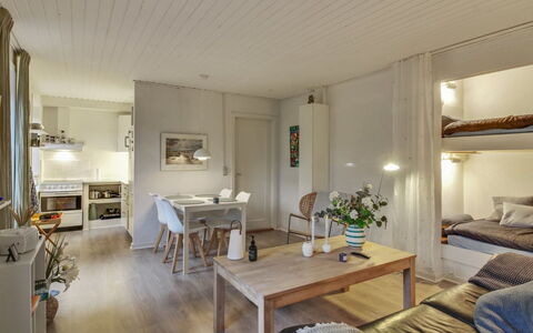Ingert - 250M from the Sea: Möbel, Interior Design, Flooring, Fussboden, Couch, Holz, Decke, Zimmer, Wohnzimmer, Beleuchtung