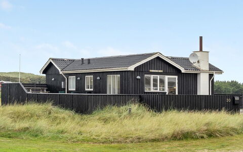 Helma - 200M from the Sea: Holz, Haus, Hütte, Zuhause, Dach, Ländliches Gebiet, Abstellgleis, Blockhaus, Gartenbauten, Hartholz