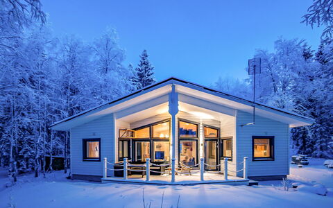 Villa Rukan Kesäniemi: Holz, Abstellgleis, Hütte, Haus, Zuhause, Planke, Gartenbauten, Blockhaus, Hartholz, Veranda