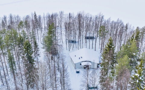 Villa Rukan Kesäniemi: Holz, Abstellgleis, Hütte, Haus, Zuhause, Planke, Gartenbauten, Blockhaus, Hartholz, Veranda