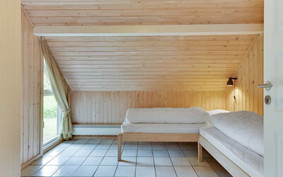 Ellanor - 1Km from the Sea