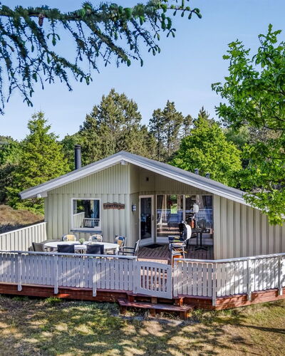 Karlotta - 2.2Km from the Sea