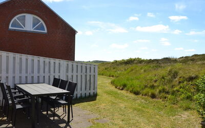 Aswith - 2.3Km from the Sea