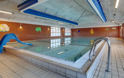 Helvig - 2.3Km from the Sea: Schwimmbad, Verbundwerkstoff, Resort, Hotel, Freizeitzentrum, Fliese, Ferienort