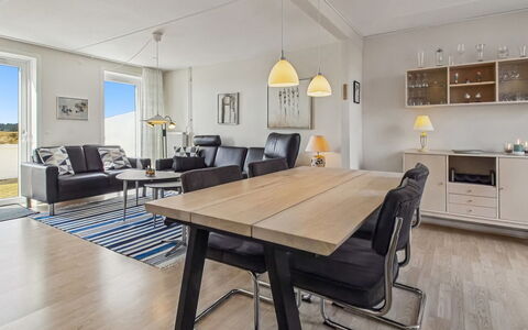 Nayana - 2.3Km from the Sea: Möbel, Interior Design, Flooring, Fussboden, Tabelle, Stuhl, Couch, Holzboden, Zimmer, Holz