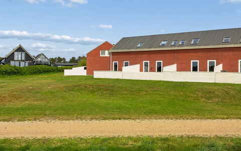 Nayana - 2.3Km from the Sea: Schwimmbad, Resort, Eco Hotel, Schatten, Hotel, Landscaping, Villa, Ferienort, Balkon