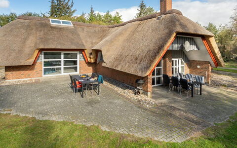 Albin - 2.8Km from the Sea: Dach, Haus, Wohngebiet, Zuhause, Estate, Hütte, Design
