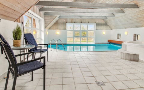 Albin - 2.8Km from the Sea: Dach, Haus, Wohngebiet, Zuhause, Estate, Hütte, Design