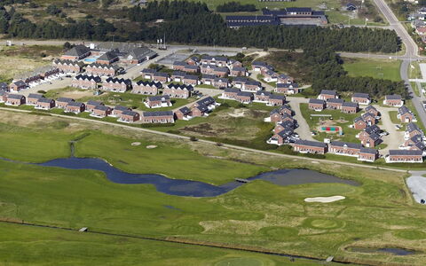 Enita - 2.3Km from the Sea: Haus, Dach, Zuhause, Hütte, Schuppen, Gartenbauten, Abstellgleis, Garten, Blockhaus, Hütte