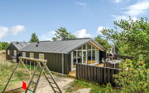 Lav - 3.8Km from the Sea: Dach, Haus, Wohngebiet, Zuhause, Estate, Hütte, Design