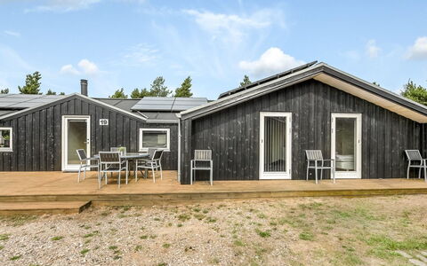 Lav - 3.8Km from the Sea: Dach, Haus, Wohngebiet, Zuhause, Estate, Hütte, Design
