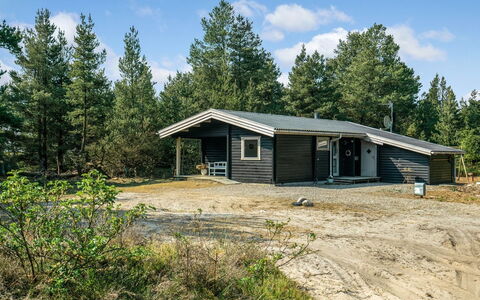 Herborg - 1Km from the Sea: Dach, Haus, Wohngebiet, Zuhause, Estate, Hütte, Design