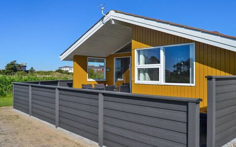Elsbeth - 500M from the Sea: Dachdecken, Hütte, Haus, Dach, Zuhause, Bauernhaus, Hütte, Estate, Dorf